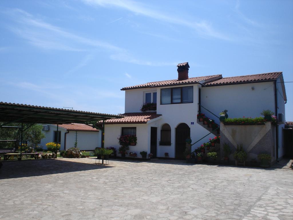 Nella Apartments Šišan 部屋 写真
